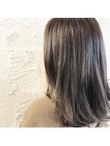 カルラ(Karra) アッシュブラウン