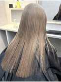グレージュ/ミルクティーベージュ／ブロンドベージュ／ロング