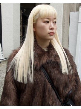 ラフ 北参道(RAF) エクステ　ミディアム～ロング＋ブリーチリタッチ【koti原宿】