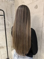 プラスシー(+C)&nbsp;何年も積み重ねた地毛にハイライト！福岡ハイライト