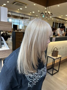 ソワンドブレス 阿倍野店(soin de brace) milk tea beige × layer cut