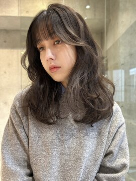 顔周りレイヤーくびれヘア髪質改善透明感カラー