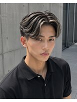ノラ ギンザ(NORA GINZA) アップバングショートセンターパートツーブロックハイライト30代