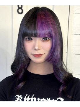 髪屋 紬 視線を奪うPurple×Black