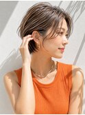 ショートボブ/大人女性/ベージュブラウン/白髪ぼかし/脱白髪染め