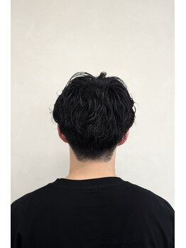 リアン(Lien)の写真/[清潔感を上げたい男性へ★]自分では難しい眉やお顔のお手入れも、プロが髪型や骨格に合わせて整えます！