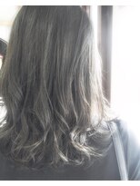 ヘアーアンドアトリエ マール(Hair&Atelier Marl)&nbsp;【Marl外国人風カラー】オリーブグレージュの抜け感セミディ