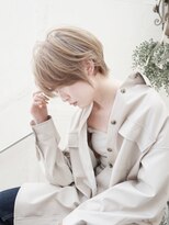 フェアスティックリヒト(VERSTECK Licht) 夏のベージュカラー　抜け感くびれショート♪