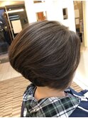 ショートボブ