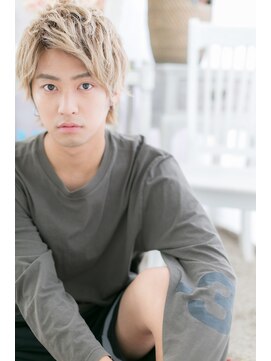 ミック 日暮里店(miq) カラーで差をつける！外国人風金髪ウルフマッシュb1