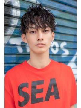 メゾンバイハバナ(maison by HAVANA) メンズセンターパート波巻きパーマ束感ショートマッシュ