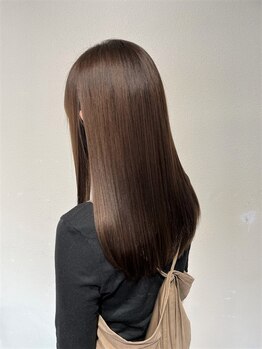 ダアッカ(da acca)の写真/【阪急河原町駅徒歩3分】まっすぐ過ぎない自然すぎる縮毛矯正☆気になるパサつきも軽減し扱いやすい髪に♪