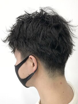 ヘッズ 本八幡店(HEADS) MEN'S HAIR センターパート ツイストスパイラル コンマヘア