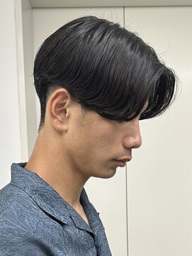 フィフス 栄(fifth) センターパート刈り上げツーブロックニュアンスパーマ名古屋栄