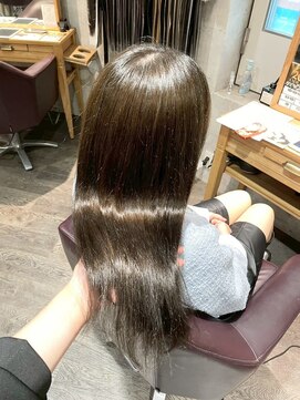 アフィナー(Afinar) 【横浜/横浜駅】オリーブグレージュ