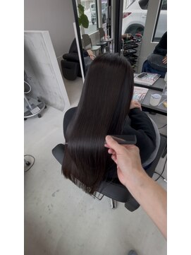 エン 久安(en.) チョコレートブラウン×美髪ロング|大人女性