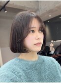 大人ガーリーダークアッシュミディアムレイヤーカット髪質改善