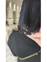 ログ(log)&nbsp;ニュアンスパーマ　髪質改善カラー　顔まわり　レイヤー　艶髪