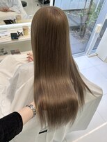 シーナ バイ マグ(siina. by Mag)&nbsp;髪質改善ヘーゼルベージュ×秋カラー×ブリーチなしダブルカラー