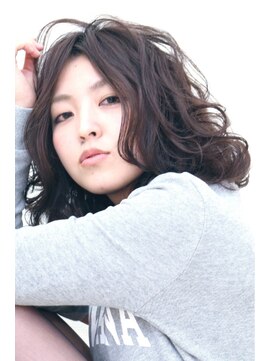 プラウド(proud) アンニュイミディ パーマ 黒髪