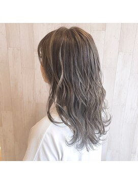 レイフィールド 関店 アクアアッシュ