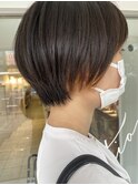 くびれショート・地毛・黒髪。インナーカラー