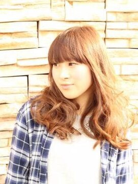 プティ(putih) 20代～30代　パーマスタイル（学生・OL）