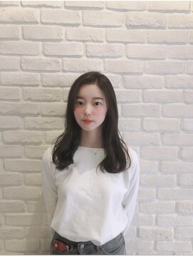 エルムトウキョウ(ELM Tokyo) 韓国風ゆるふわスタイル