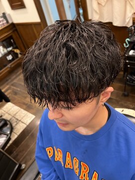 ヒロギンザバーバーショップ 新宿店(HIRO GINZA BARBER SHOP) スパイラルパーマ