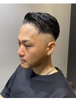 リレーションメンズヘアー(RELATION MEN'S HAIR)&nbsp;サイドパート／スキンフェード