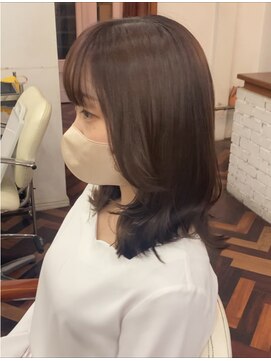 ヘアーアンドメイクアップモパ レイヤースタイル