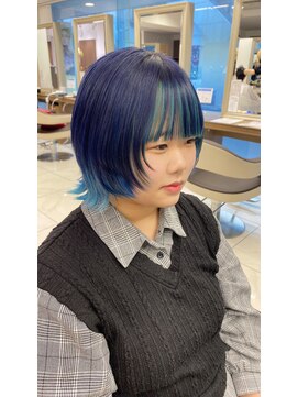 アッシュ 下北沢店(Ash) ツートーンがかわいいウルフカット