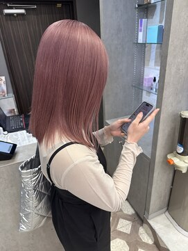 ジルバイジゼル(JILL by GiseL) aハイトーンホワイトミルクティーピンクケアブリーチ福岡天神