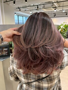メリー オオサカ(Merly Osaka) layer balayage