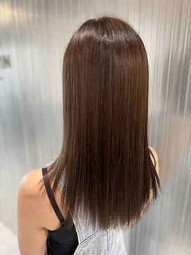 サロウィン 広島(SALOWIN) 美髪ストレート × ショコラブラウン