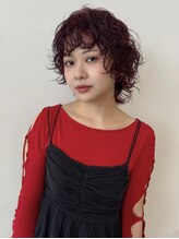 イル(ill)&nbsp;ワインレッド　パーマ　レイヤー　ウルフ　大須