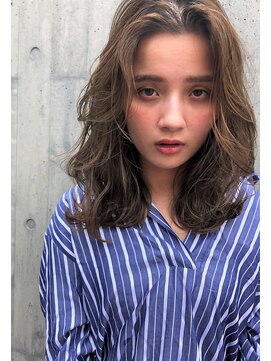 リマ(RIMA) 【RIMA】 外国人風☆クセ毛風なラフカール×こなれセミディ