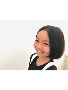 スニップ(snip) ふんわりショートボブ