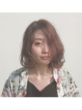 ドルチェ(dolce) ピンクブラウン　グレージュ　くびれボブ　ハイライト