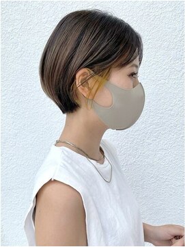 シカ 神戸三宮元町店(Cica) 三ノ宮 元町 ショートヘア 大人ショート イヤリングカラー