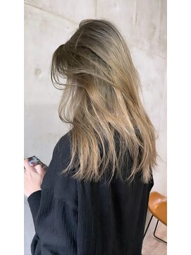 ソルトウォーター 南堀江(SALT WATER) ブロンド