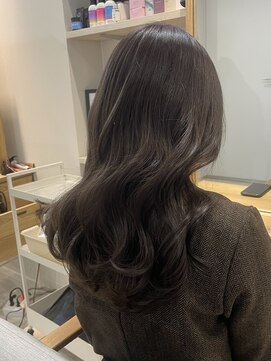 ミレバイジェニー (mirae by geny) カーキグレーで赤みの無い透明感をS