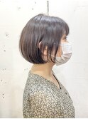 大人女性の丸みショートボブ