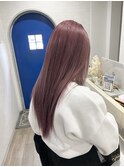 ピンクベージュ