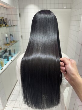 ロンドルーチェ 心斎橋(Lond luce) ダークアッシュ/ミディアムレイヤーカット［髪質改善/縮毛矯正］