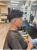 ツイストパーマ　スキンフェード