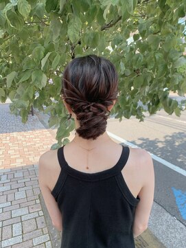 シャーマン(SHERMAN) ブライダル系お団子アレンジ♪