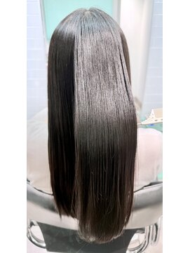 レリンク 横浜西口(LeLink) 艶が際立つナチュラルストレート