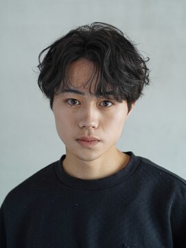 フィフス 栄(fifth) センターパートシャドウパーマ刈り上げツーブロックメンズヘア