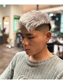 アップバングミドルスキンフェード×ホワイトグレーH